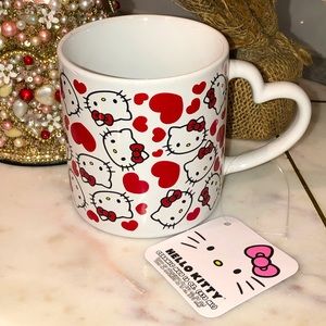 ❤️NWT❤️ Hello Kitty Sanrio Bioworld Heart Handle Valentine Mug
